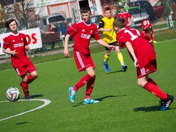 Kuba Oleksiewicz – piłkarska droga z Chojnic do pierwszej drużyny Chojniczanki
