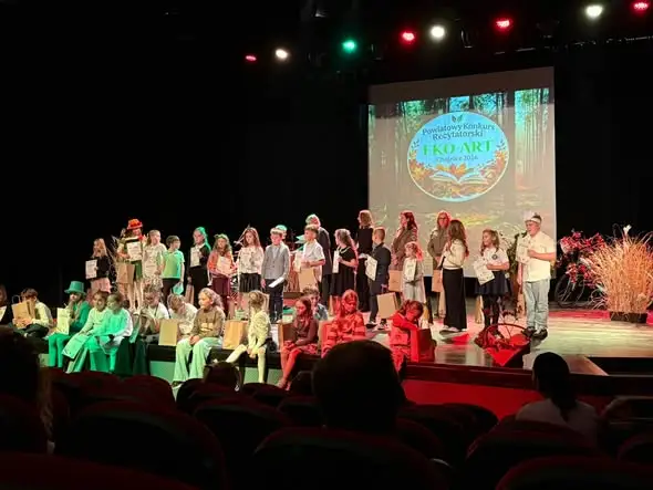 Uczennice z Chojnic z wyróżnieniami w konkursie recytatorskim EKO-ART 2026