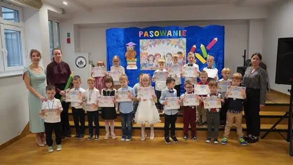 Pasowanie na Przedszkolaka i Zerówkowicza w grupie 0a