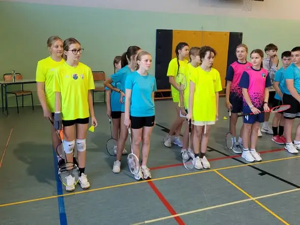 Sukces badmintonistek z powiatu chojnickiego w półfinale wojewódzkim