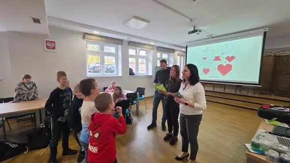 Czersk: uczniowie SP1 uczyli się segregować odpady