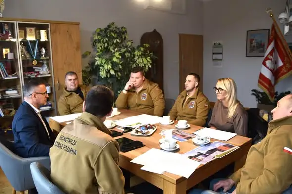 Nowa remiza OSP w Łęgu: pierwsze konsultacje w Urzędzie Miejskim w Czersku